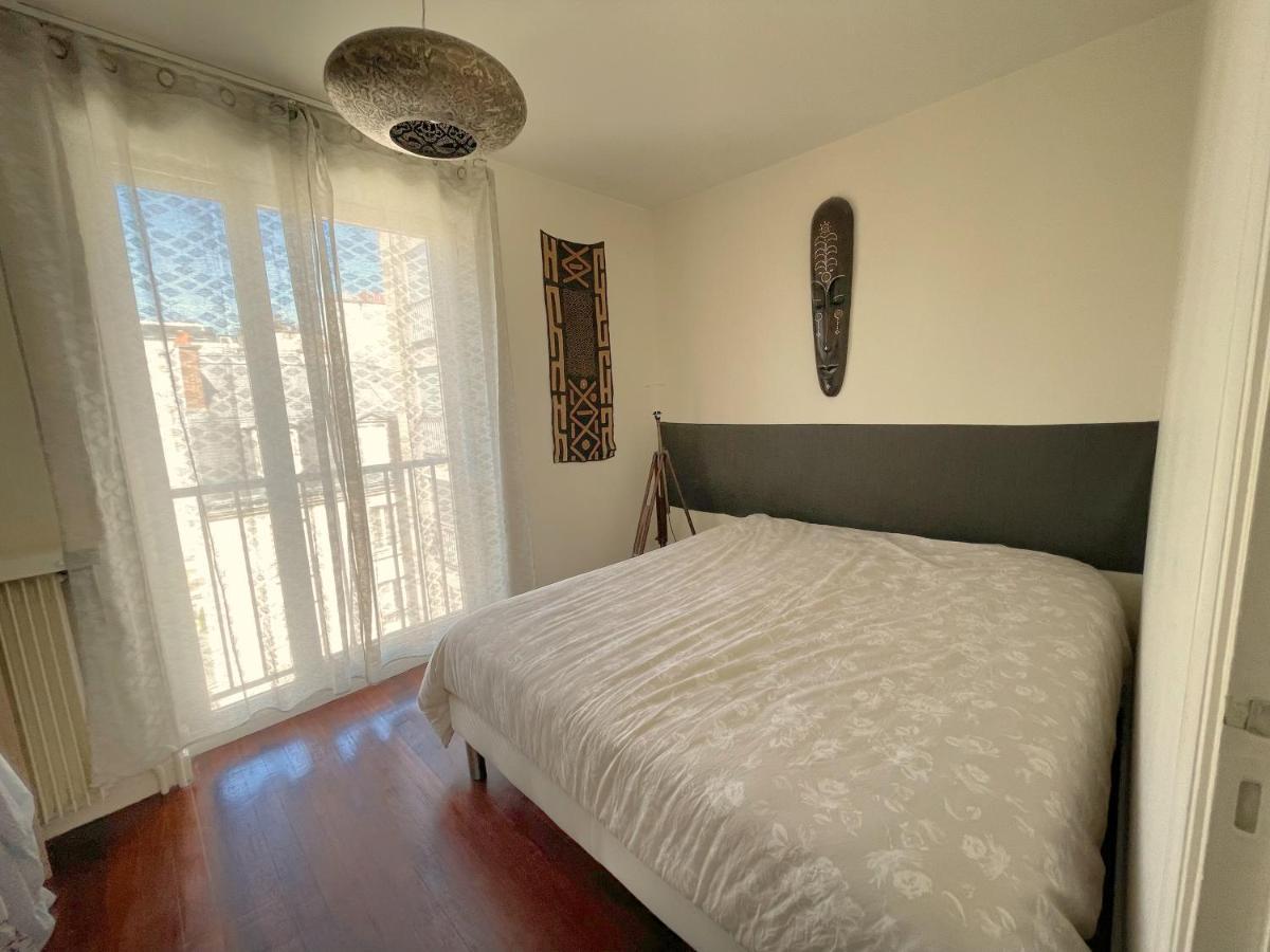 Appartement Champs Elysees Et Parc Monceau : Charmant Logement Lumineux *